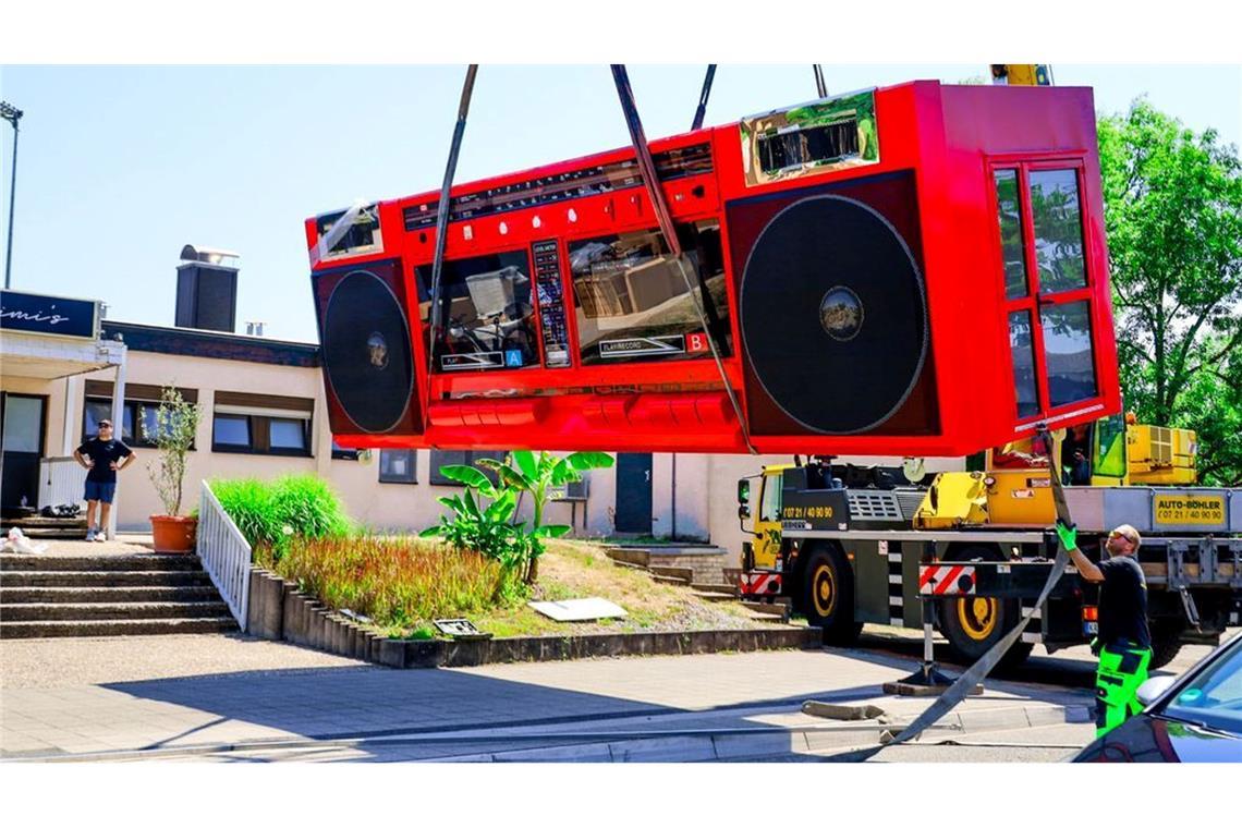 Karlsruhe: Riesiger Ghettoblaster als Eisdiele geplant – extra gebaut und aus China geliefert