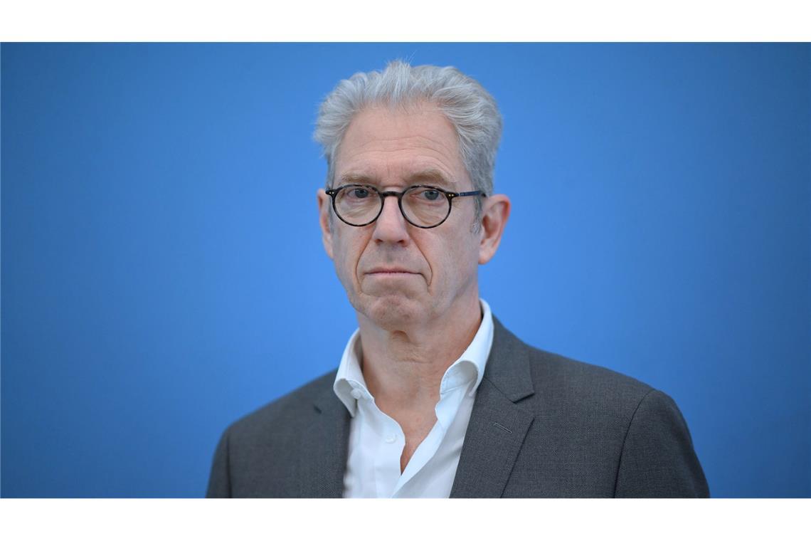 Streit um das Warten auf Arzttermine in Deutschland Kassenarztchef Gassen in der Kritik: Werden Rosinenpicker geschützt?