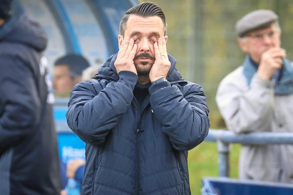 TSG Backnang: Hinten gepatzt, vorne die Chancen nicht genutzt Kassierte mit der TSG im Heimspiel gegen Mannheim eine bittere 0:3-Niederlage: Mario Marinic. Foto: Alexander Becher