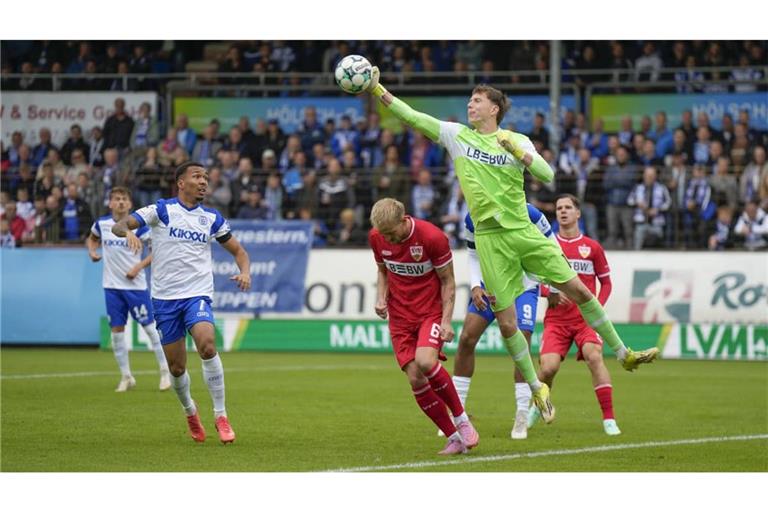 Kaum zu überwinden: VfB-Torhüter Jerik von der Felsen in Meppen