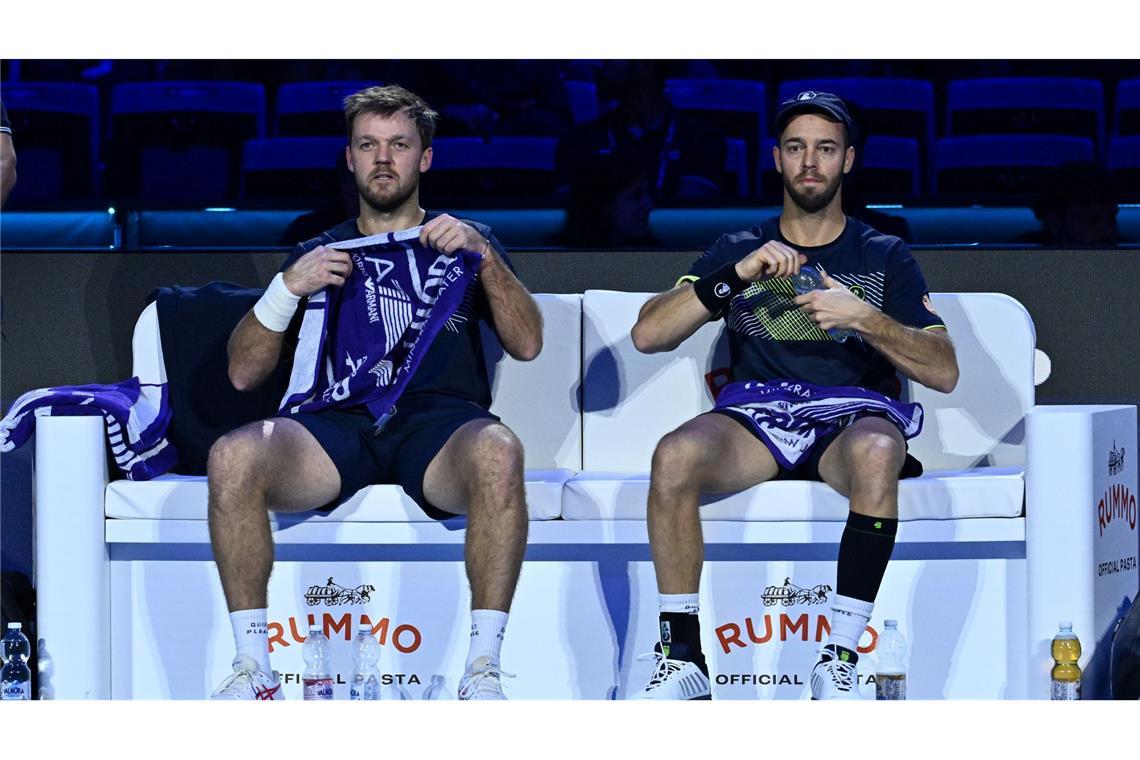 Starkes Comeback: Doppel Krawietz und Pütz im Endspiel Kevin Krawietz (l) und Tim Pütz (r) stehen im Endspiel des Tennis-Saisonfinals.