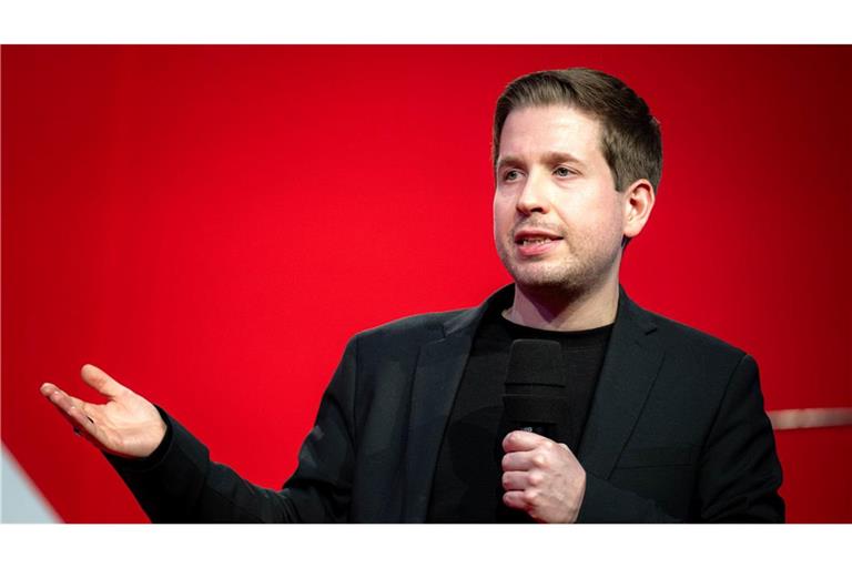 Kevin Kühnert trägt jetzt Wanderhose und tauschte Politik gegen Berge. (Archivbild)