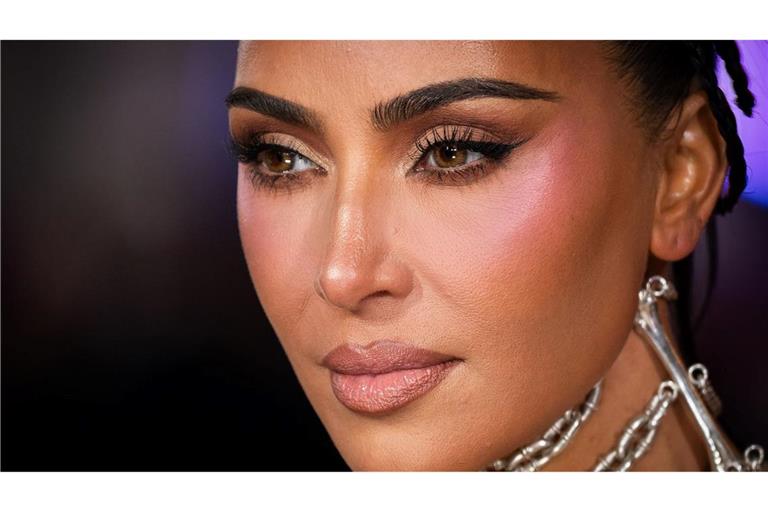 Kim Kardashian hat auf Instagram ein 20-teiliges Foto- und Videoalbum mit Eindrücken der vergangenen Wochen geteilt. (Archivbild)
