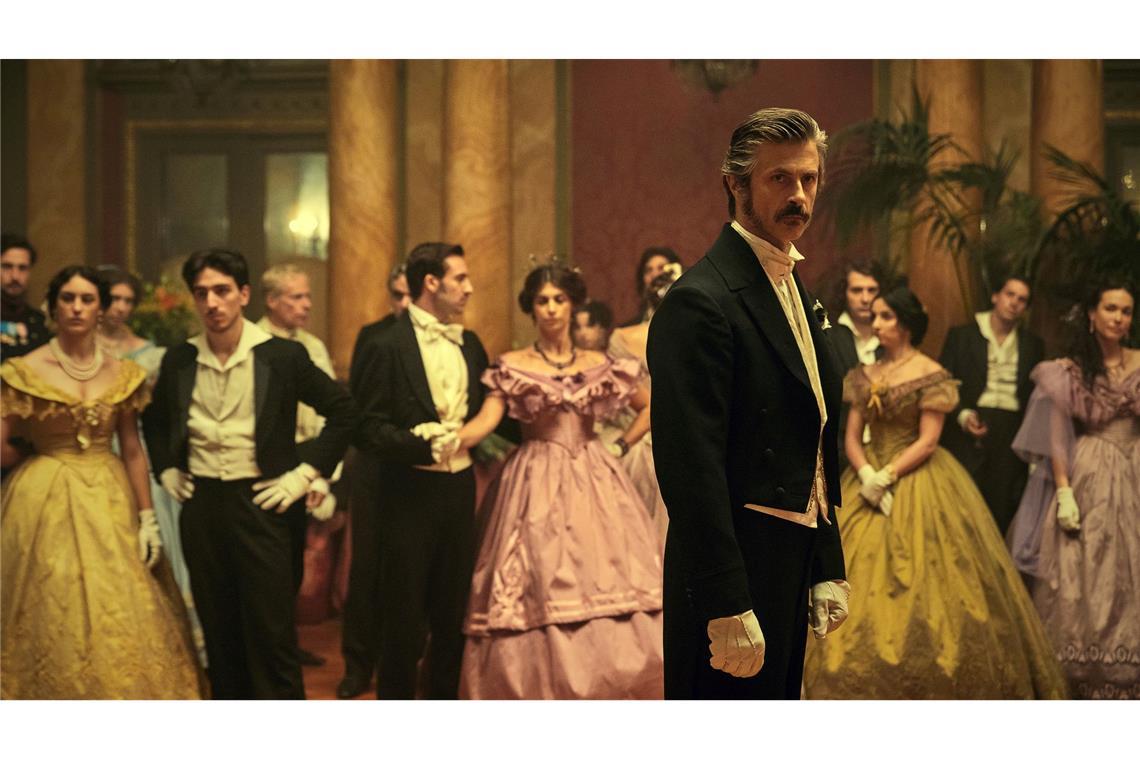 Kunst des stilvollen Untergangs: "Der Leopard" als Serie Kim Rossi Stuart (vorne) spielt Don Fabrizio, den Fürst von Salina.