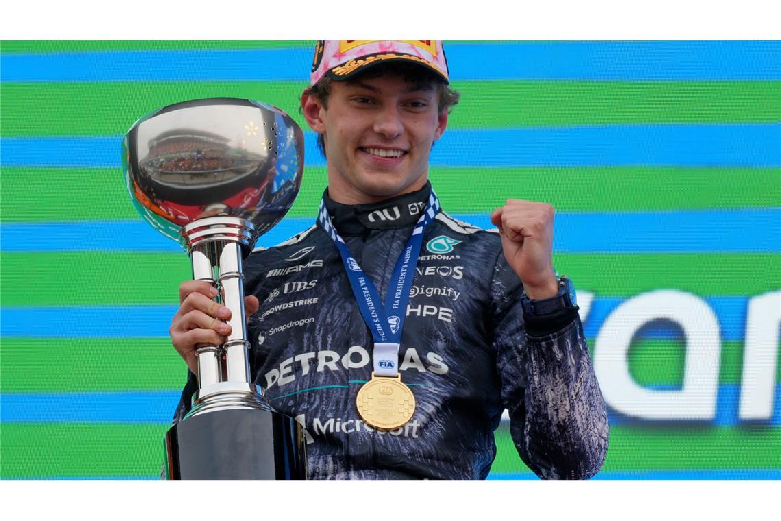 In die Fahrschule: Antonelli jüngster Formel-1-Spitzenreiter