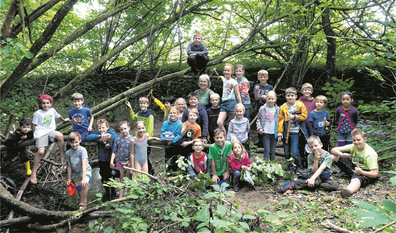 Kinder erleben mit Ruth Bohn spannende Tage in der Natur. Foto: J. Fiedler