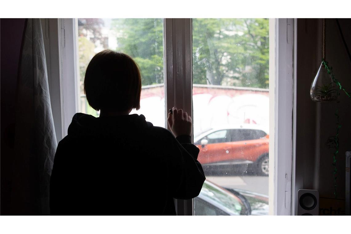 Magersucht, soziale Angst: Spuren der Pandemie bei Jugend Kinder haben nach Experteneinschätzung in der Pandemie besonders unter Einsamkeit gelitten (Symbolbild).