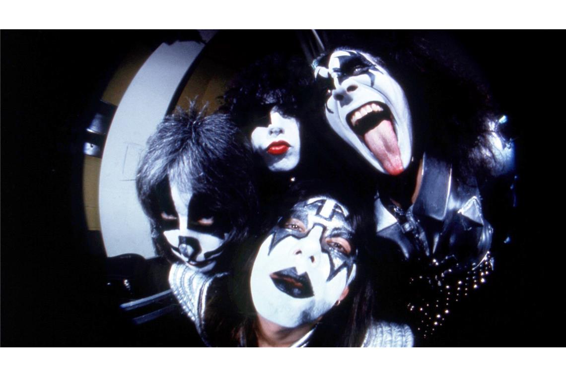 Ex-Kiss-Gitarrist Ace Frehley mit 74 Jahren gestorben Kiss machte mit wildem Make-up, spektakulären Kostümen und theatralischen Live-Shows Furore. (Archivbild)