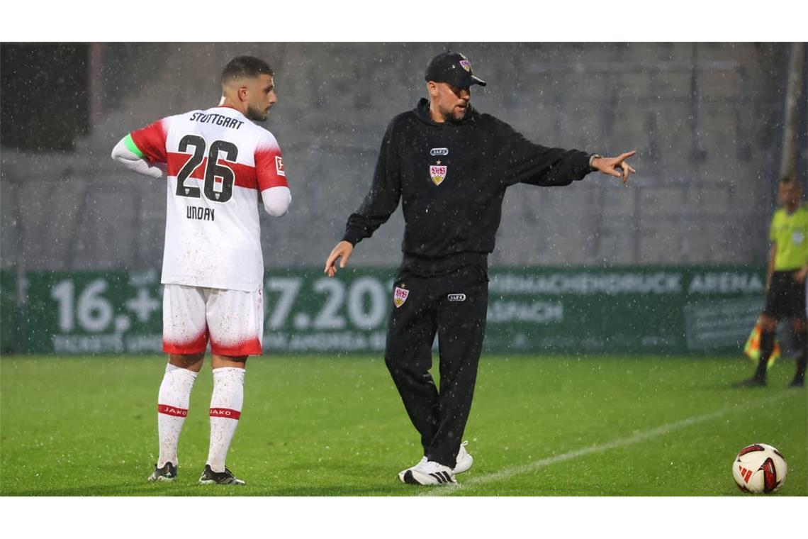 Klare Linie: Trainer Sebastian Hoeneß und Kapitän Deniz Undav streben mit dem VfB Stuttgart zurück in die Erfolgsspur.