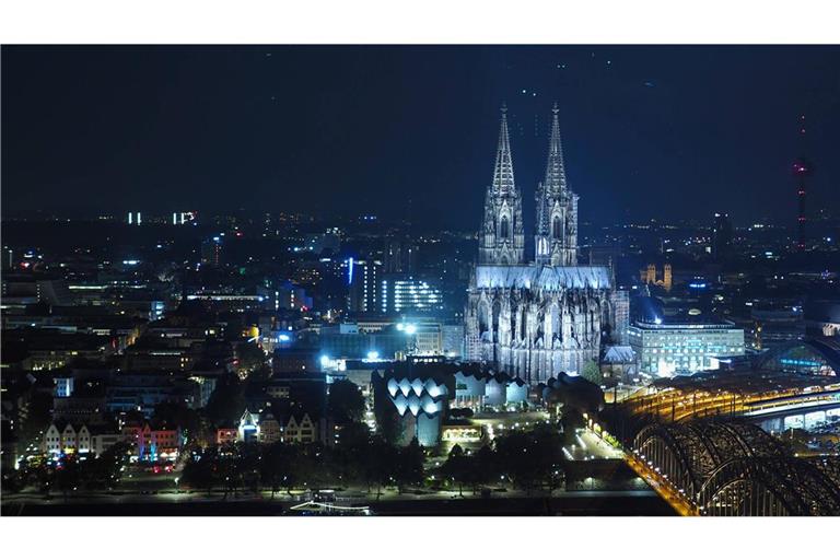 Kletterer aus Frankreich und Belgien sind nachts in den Kölner Dom eingebrochen (Archivbild).
