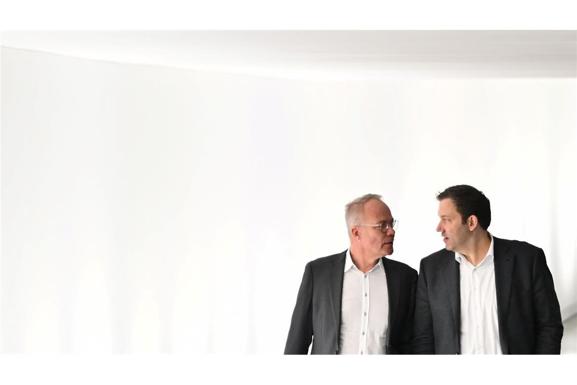 "Realitätsverweigerung": SPD streitet über Abrüstungs-Papier Klingbeil hat sich noch nicht positioniert. (Archivbild)