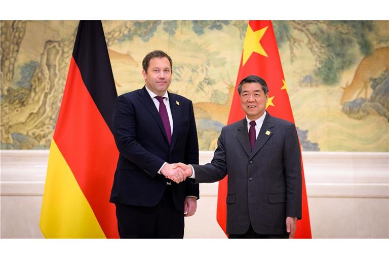 Klingbeil traf in Peking den chinesischen Vizepremier He Lifeng.