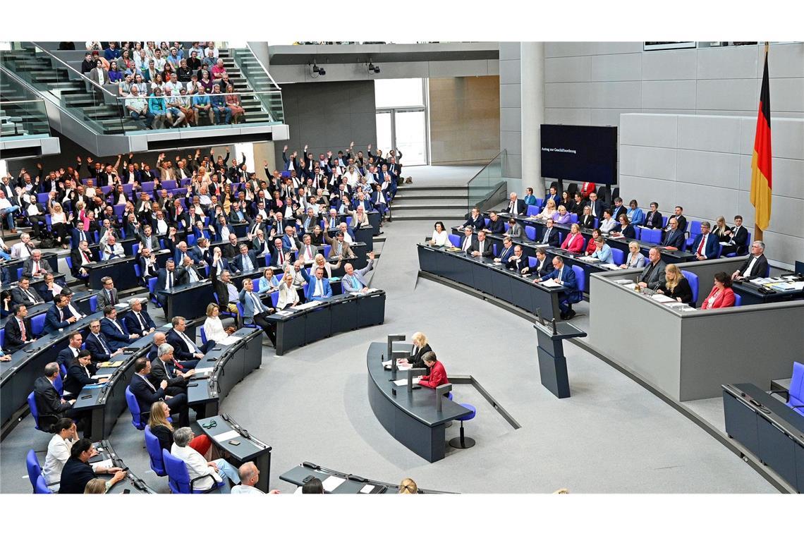 Klöckner will bessere Möglichkeiten für die Sicherheitsüberprüfung von Besuchern.