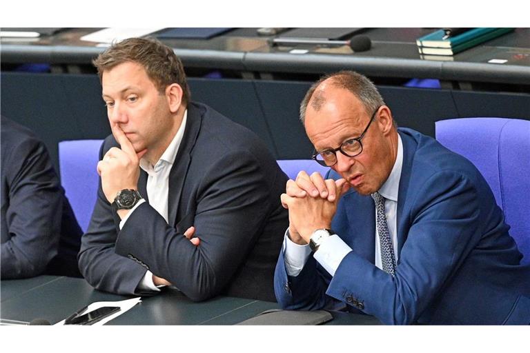 Knapp 100 Tage nach Antritt der schwarz-roten Koalition fällt die Bilanz laut einer Umfrage gemischt aus. (Archivbild)