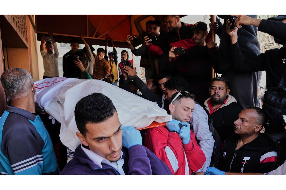 Getötete Retter in Gaza: Israel räumt Fehler ein Knapp einen Monat nach der Tötung von 15 palästinensischen Rettungskräften räumt Israels Militär eigene Fehler ein. (Archivbild)
