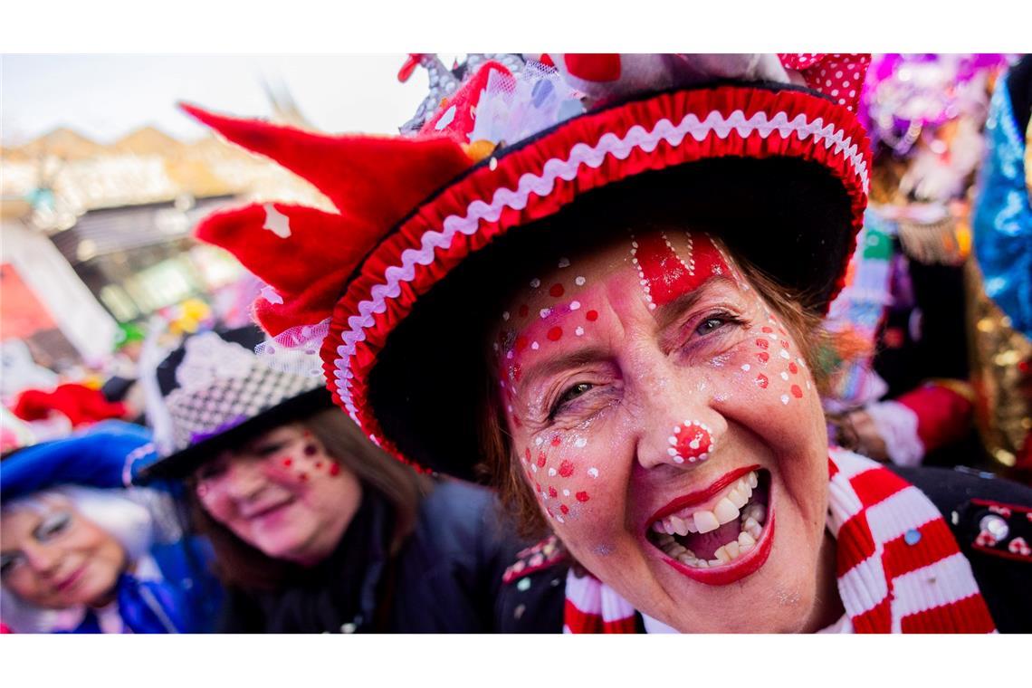 Kölns oberster Karnevalist Christoph Kuckelkorn hält den Karneval für eine große Therapiesitzung.