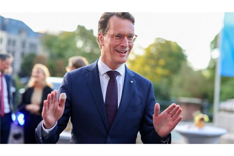 Könnte ein Kanzlerwechsel der CDU etwas bringen? Hendrik Wüst (CDU), Ministerpräsident des Landes NRW, im Gespräch.