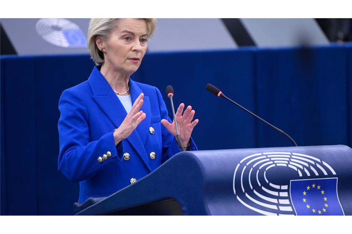 Von der Leyen wirft Russland hybriden Krieg gegen EU vor Kommissionspräsidentin Ursula von der Leyen rief angesichts der Bedrohungen aus Russland dazu auf, darauf nicht nur zu reagieren, sondern auch abzuschrecken.