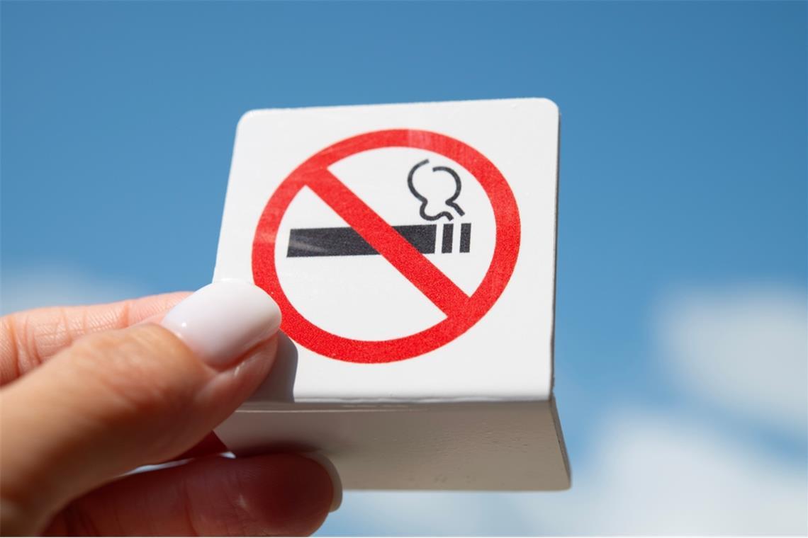 Dürfen Vapes bald nicht mehr überall im Freien geraucht werden? Kommt jetzt bald ein Rauchverbot im Freien?