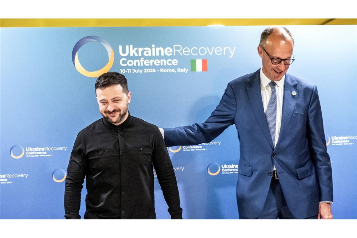 Bilder des Tages Konferenz zum Wiederaufbau der Ukraine - Merz trifft Selenskyj