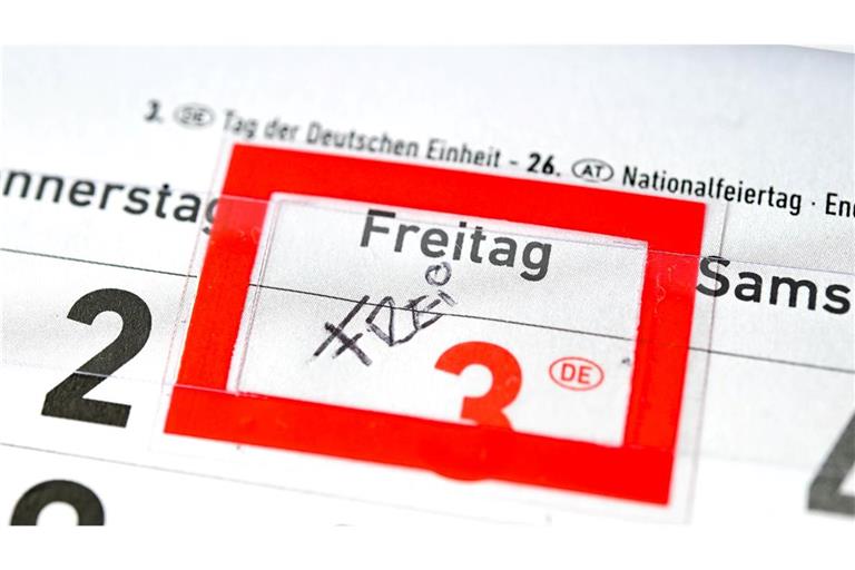 Kontroverse Debatte: Weniger Feiertage für mehr Wirtschaftswachstum? (Symbolbild)