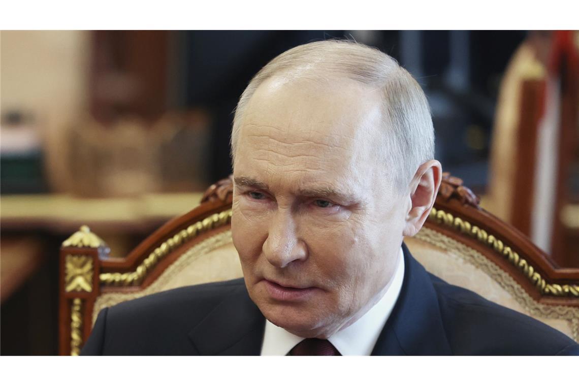 Oster-Feuerpause: Meint Putin das ernst? Kremlchef Putin: Kann man der angekündigten Feuerpause trauen?