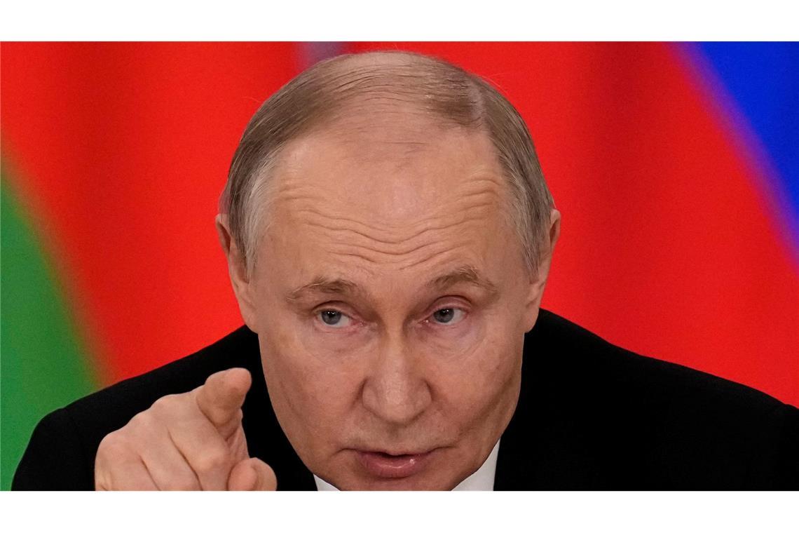 Putin knüpft Waffenruhe an Bedingungen Kremlchef Wladimir Putin will einer Waffenruhe nur unter bestimmten Bedingungen zustimmen.