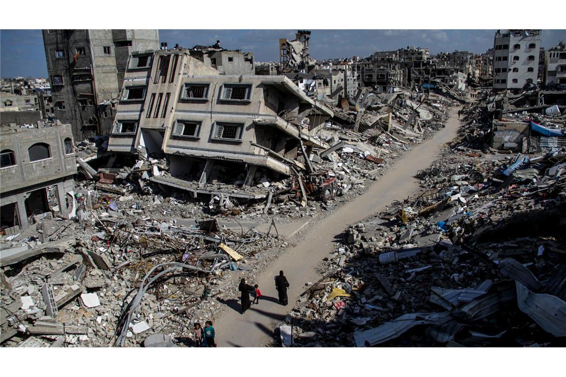 Neue Luftangriffe in Vororten südlich von Beirut Kritiker werfen Israel vor, im Gazas-Krieg Menschenrechte und internationales humanitäres Völkerrecht zu verletzen.