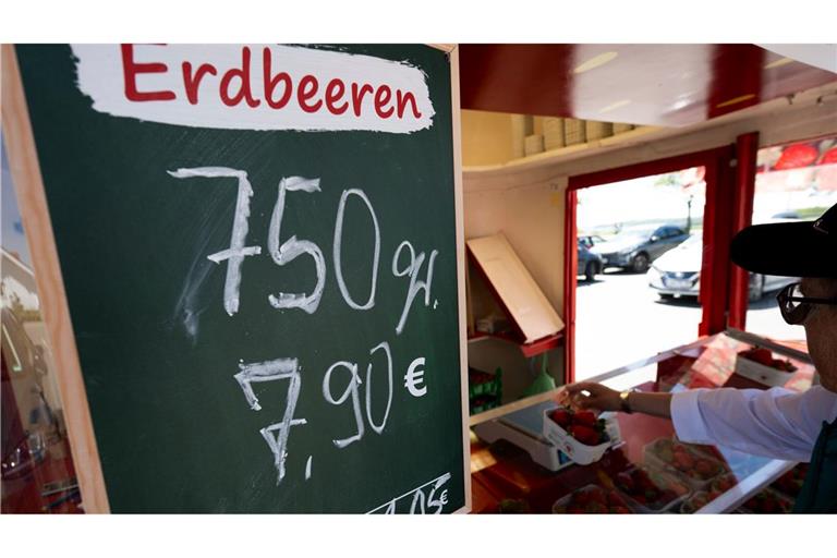Krumme Packungsgrößen, hohe Preise: Erdbeeren in der Saison 2025.
