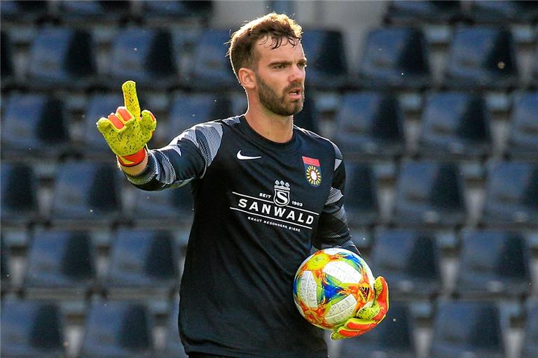 Künftig die Nummer eins im Großaspacher Gehäuse: Oliver Schnitzler. Der 24-Jährige wechselt vom Drittliga-Mitabsteiger Preußen Münster in den Fautenhau.Foto: A. Becher