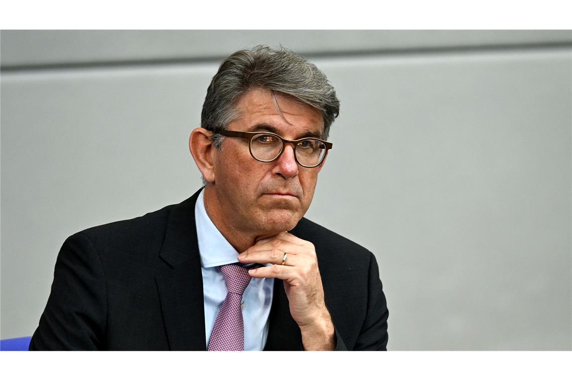 Kulturstaatsminister Weimer lässt den Vorwurf "einseitiger Eingriffe" zurückweisen. (Archivbild)