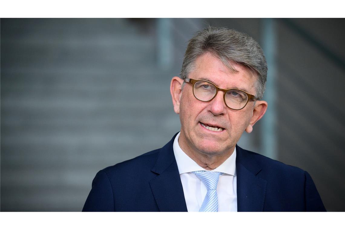 Kulturstaatsminister Wolfram Weimer steht wegen der Entscheidung in der Kritik. (Archivbild)