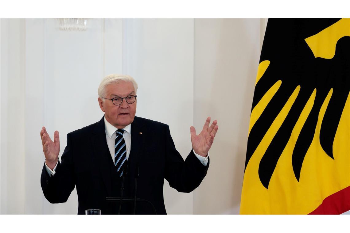 Kurz vor dem 35. Jahrestag der Deutschen Einheit richtet der Bundespräsident eine Mahnung an alle in Ost und West.