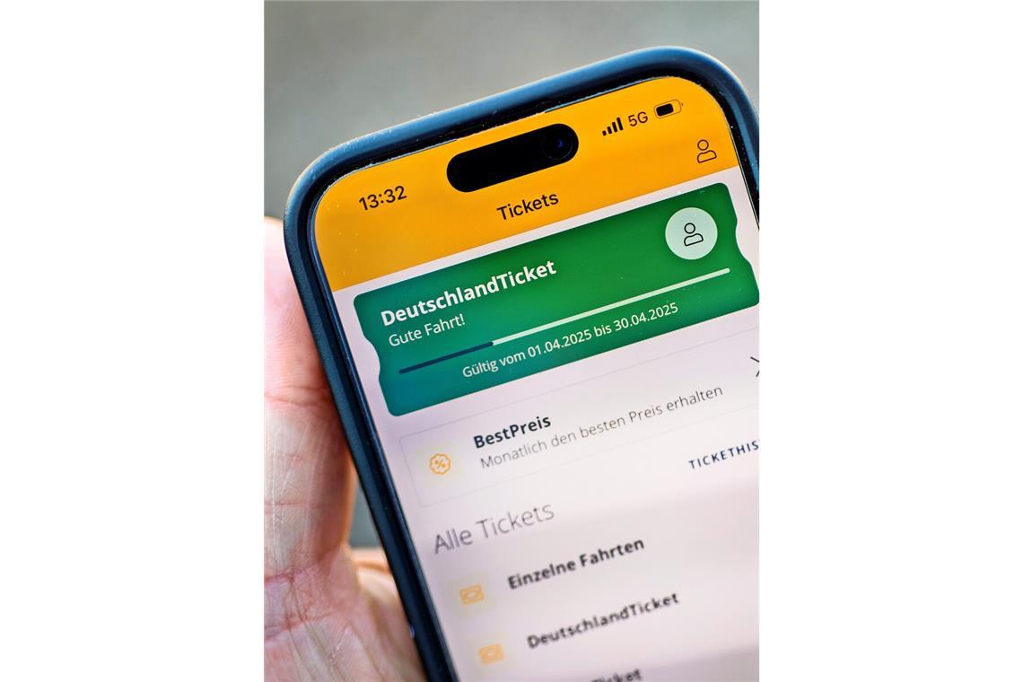 Kurz vor dem Ende der Legislaturperiode soll der baden-württembergische Landtag Kommunen und Kreisen Rechtssicherheit beim Deutschlandticket verschaffen.