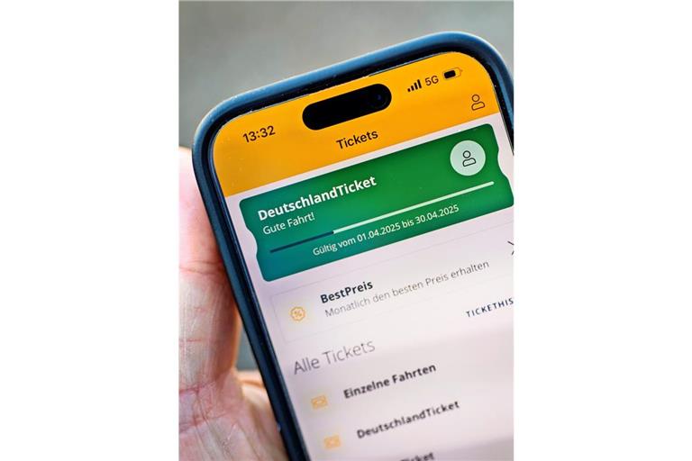 Kurz vor dem Ende der Legislaturperiode soll der baden-württembergische Landtag Kommunen und Kreisen Rechtssicherheit beim Deutschlandticket verschaffen.
