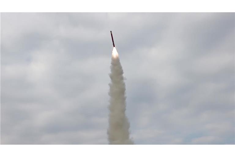 Vor Trumps Südkorea-Besuch: Nordkorea testet Raketen Kurz vor dem Trump-Besuch in Südkorea testet Nordkorea mehrere Marschflugkörper.