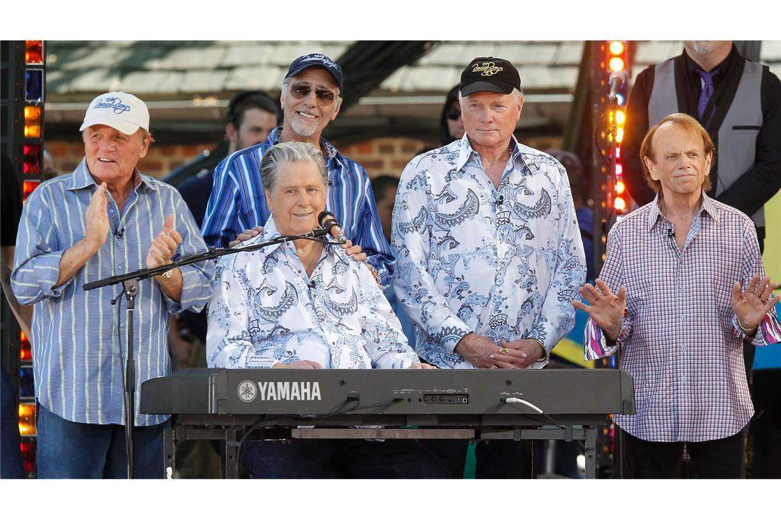 Musikgenie Brian Wilson: Sonnenschein und dunkle Schatten Kurzzeitig trat Brian Wilson auch wieder mit seinen alten Beach-Boys-Kollegen auf. (Archivfoto)