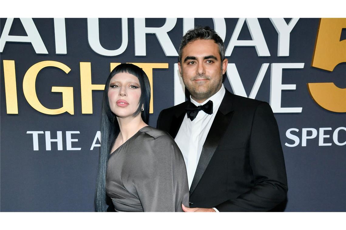 "SNL" feiert sich mit Stars und Trump-Seitenhieb Lady Gaga brachte ihren Freund Michael Polansky mit zur TV-Show "SNL50: The Anniversary Special".