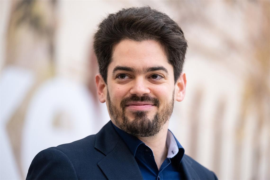 Lahav Shali, Chefdirigent der Münchner Philharmoniker, wurde vom Festival in Gent ausgeladen.