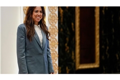 Lana Nusseibeh, Staatsministerin im Außenministerium der Vereinigten Arabischen Emirate. Im Rennen um die Nachfolge von UN-Generalsekretär António Guterres gibt es eine neue Kandidatin.