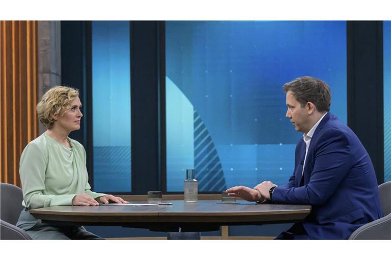 Lars Klingbeil war am Sonntagabend zu Gast bei Caren Miosga.