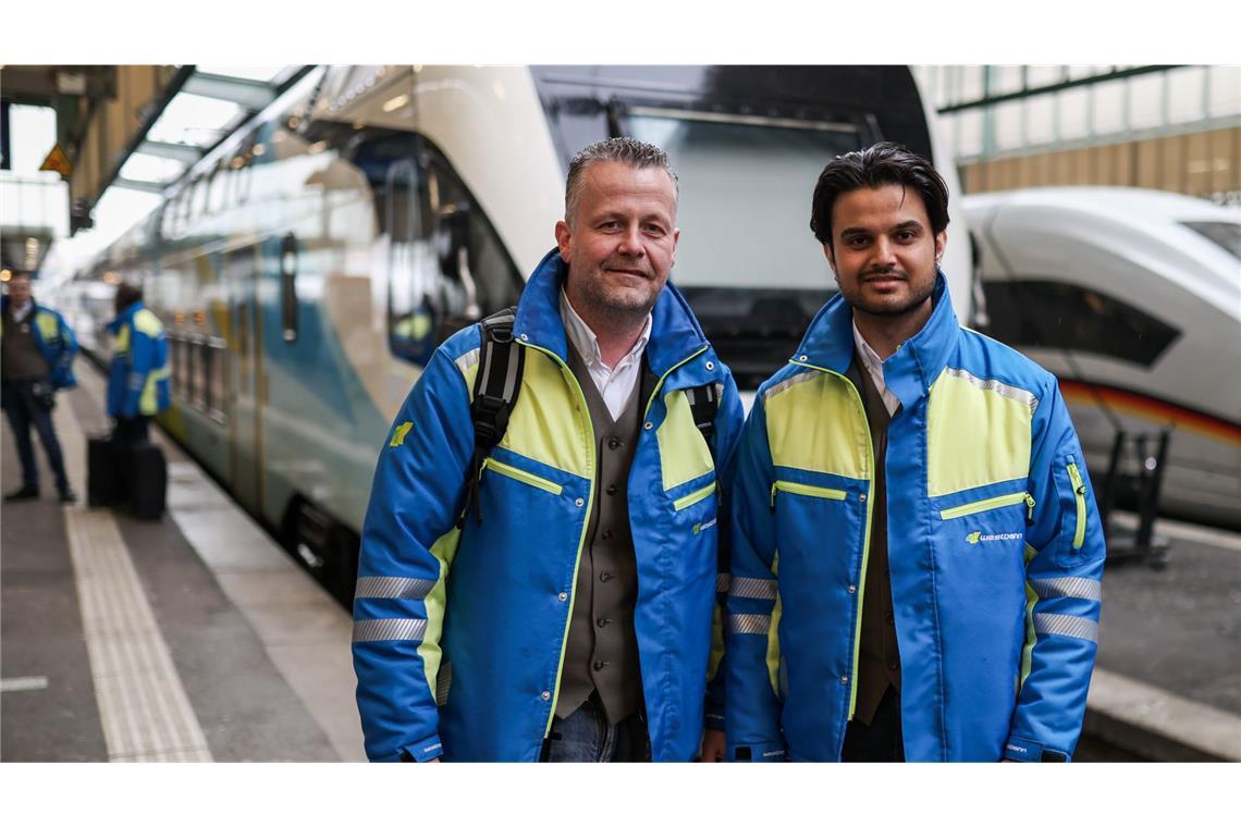 Neue Wege beim Personal: Zug statt Küche und Kreuzfahrtschiff Lars Köppen (l.) und Navdeep Singh gehen für die österreichische Westbahn von Stuttgart aus beruflich auf Reisen.