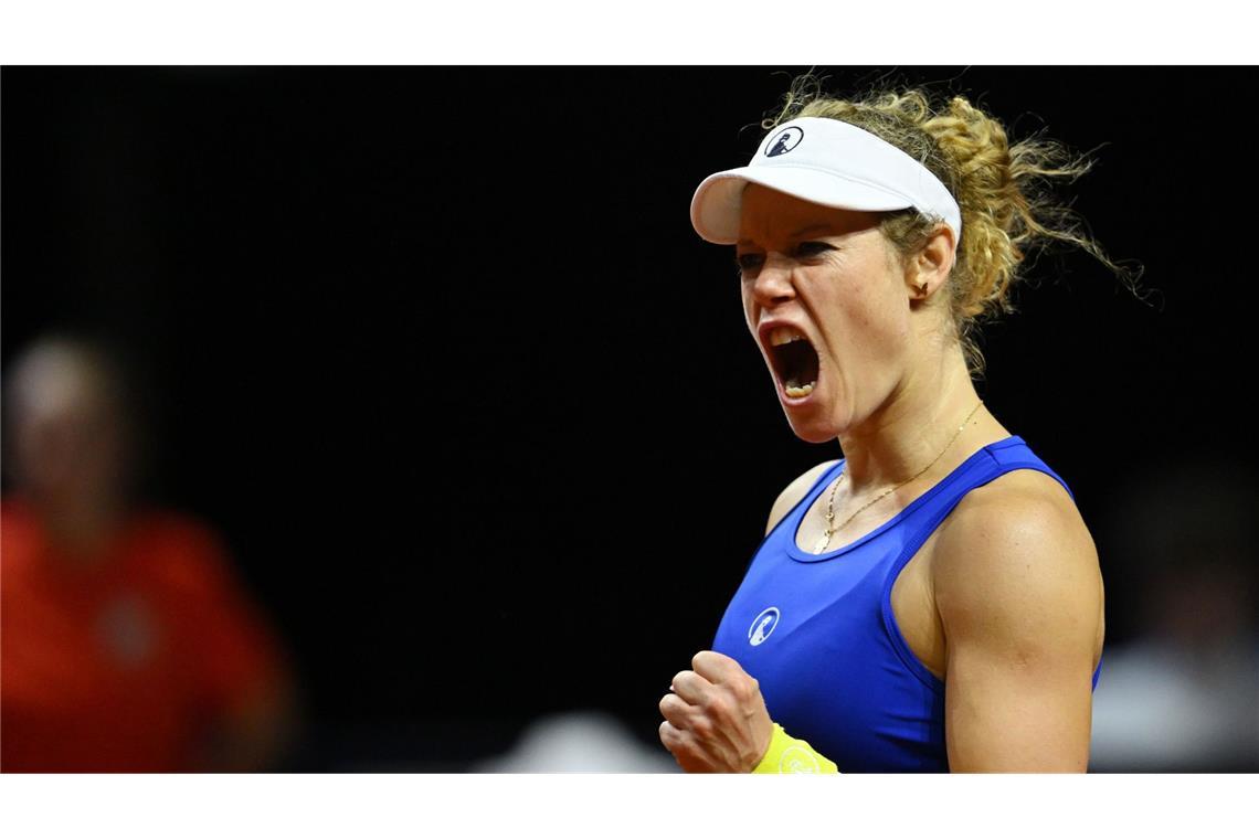 Laura Siegemund ist ins Achtelfinale des Porsche Tennis Grand Prix in Stuttgart eingezogen.