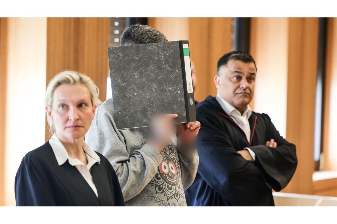 Pfleger als Herr über Leben und Tod - Prozessbeginn Laut Anklage fühlte der Mann sich von den Patienten genervt und gestört.