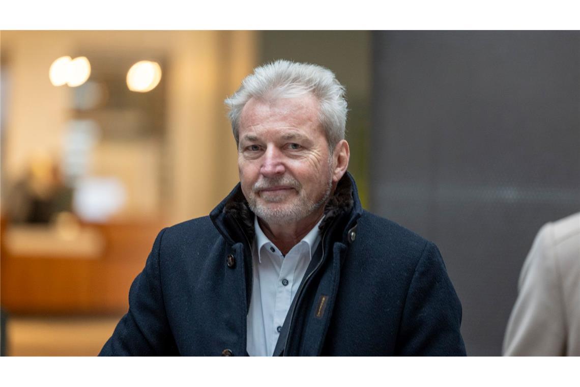 Laut Anklage soll er Kindern und Jugendlichen ohne medizinische Indikation ein Psychopharmakon verordnet haben. (Archivbild)