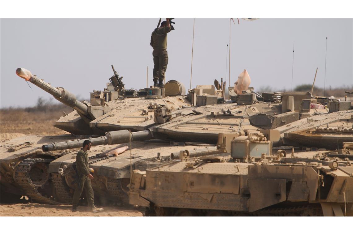 Israels Finanzminister treibt Siedlungsbau voran Laut der Armee werden Vorbereitungen für die Einberufung weiterer Reservisten getroffen. (Archivbild)