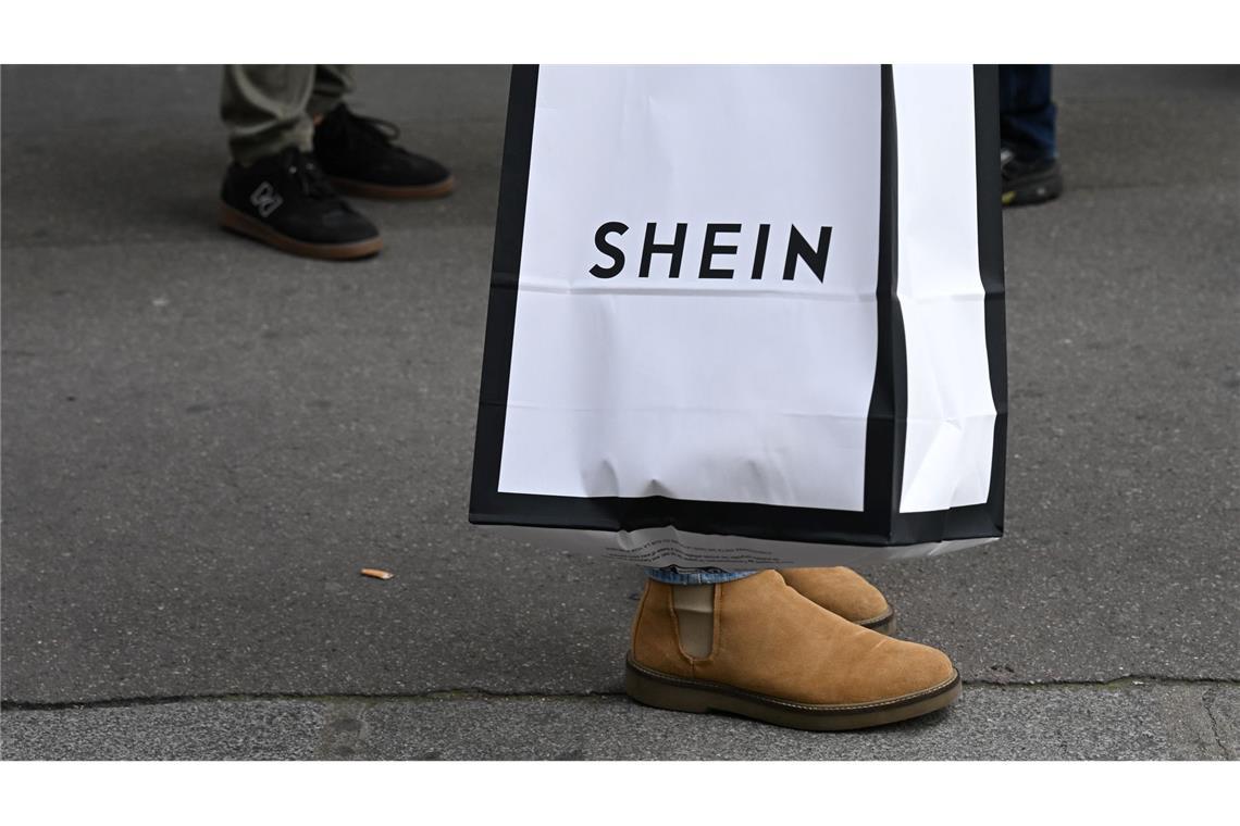 Laut einem aktuellen Ranking des Handelsforschungsinstituts EHI war Shein 2024 bereits der siebtgrößte Onlineshop in Deutschland. (Archivbild)