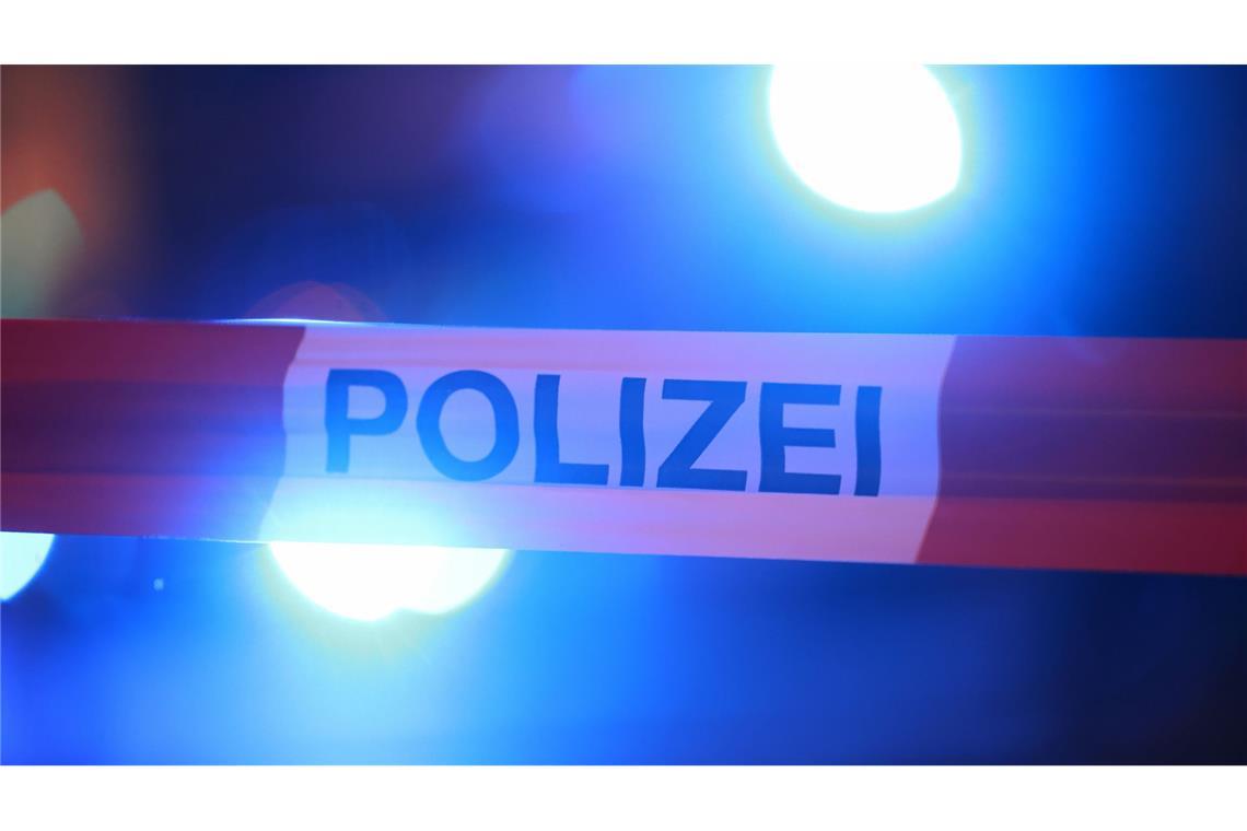 Flugzeug bei Hoßkirch abgestürzt – Pilot schwer verletzt Laut einer Polizeisprecherin läuft die Unfallaufnahme noch (Symbolbild).