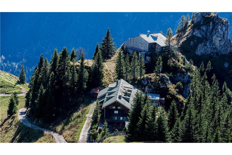 Laut Polizei war der Wanderer nahe dem August-Schuster-Haus in Unterammergau unterwegs, als er schwer stürzte. (Archivbild)