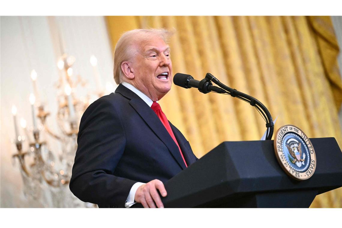 Private Kontaktdaten wichtiger US-Sicherheitsberater online einsehbar Laut „Spiegel“-Berichten seien im Internet private Kontaktdaten der wichtigsten Sicherheitsberater von Donald Trump einsehbar.